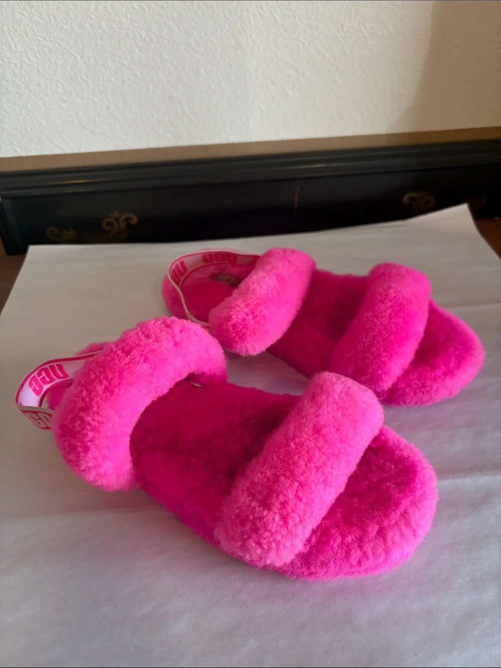 UGG Hot Pink Shearling Slide Sandals 🩷🩷🩷